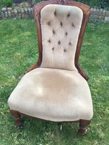 Photo of free Lovely antique chair for up cycle (Windsor SL4) #1