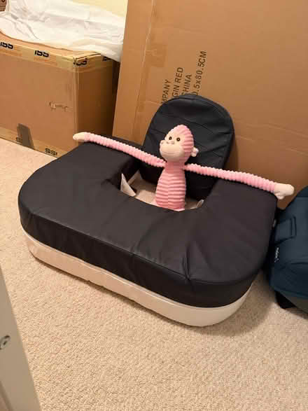 Photo of free Feeding/nursing pillow (Hitchin SG4) #2