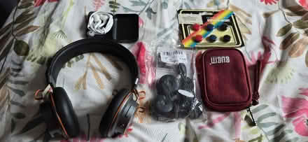 Photo of free Bluetooth headphones (Trowbridge BA14) #1