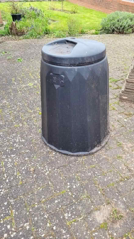 Photo of free Compost bin (Turves Green B31) #1