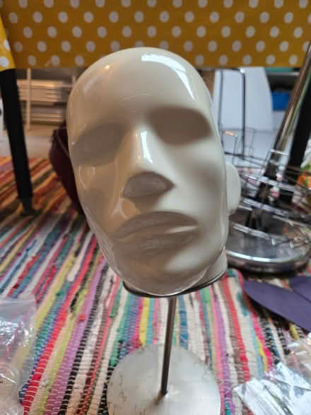 Photo of free Mannequin head (BS5) #1