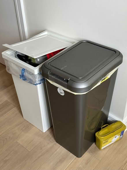 Photo of free Two rubbish bins - 40lt (Marylebone W1U) #3