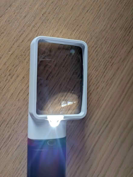 Photo of free Magnifying glass with light (Old Basingstoke RG24) #2