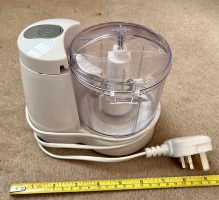 Photo of free Onion and herb chopper (Maida Vale W9) #2
