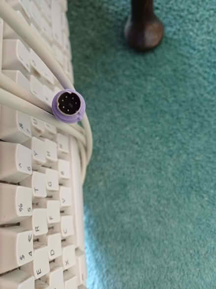 Photo of free Microsoft Computer Keyboard (Leire LE17) #3