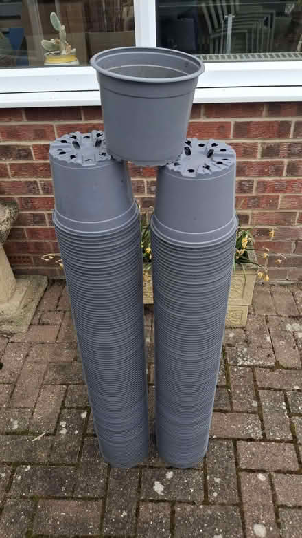 Photo of free Plant pots (Broxbourne EN10) #2