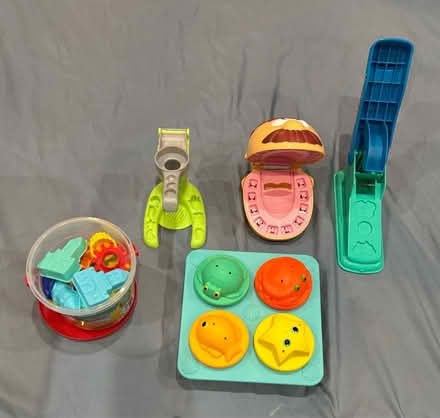 Photo of free Play dough accessories (Columbia) #2