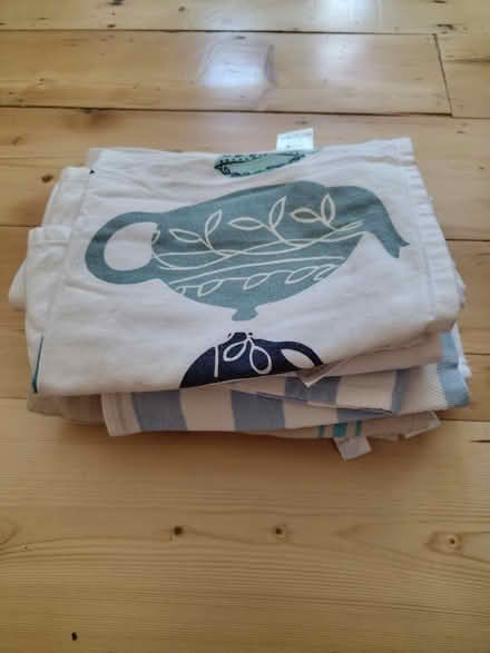 Photo of free Job lot linens, towels, bedding (Harborne B17) #1