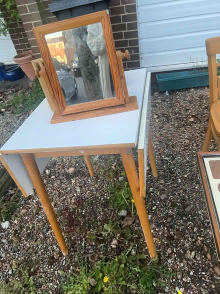 Photo of free Freebies (Chiswick W4) #1