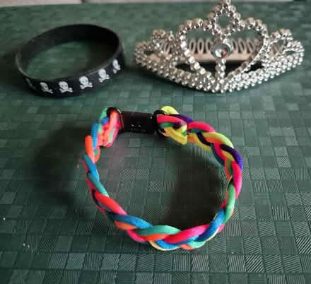Photo of free Small Plastic Tiara Hair Slide And Two Bracelets (Handforth SK9) #1
