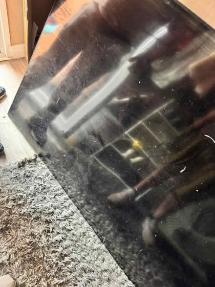 Photo of free Broken screen Smart tv 85 inch (Barkingside IG6) #1