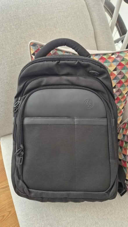 Photo of free HP laptop backpack (SE16) #1