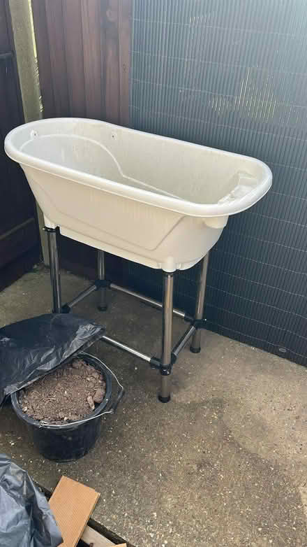 Photo of free Dog bath (Oving PO20) #3