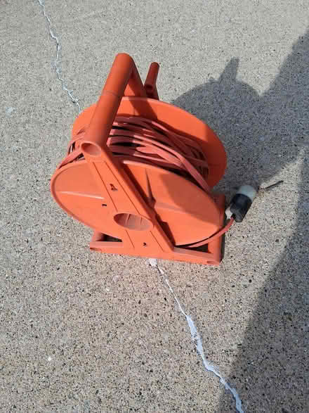Photo of free extension cords with holder (northwest westland.) #1