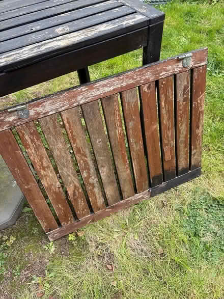 Photo of free Garden table (Claverley WV5) #4