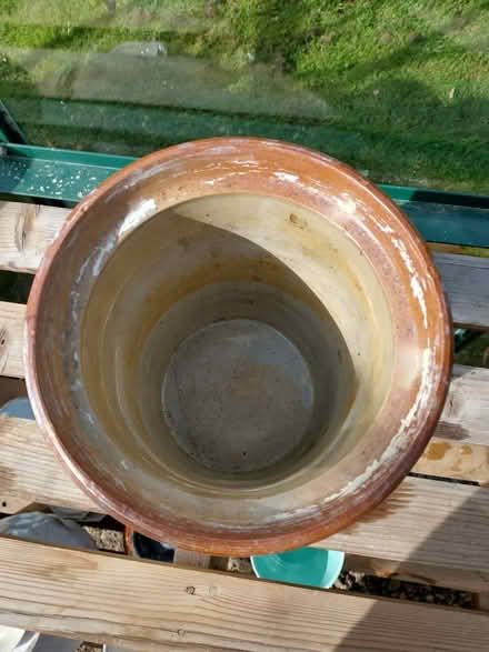 Photo of free Glazed stoneware pot (Harp Hill) (Cheltenham) #2