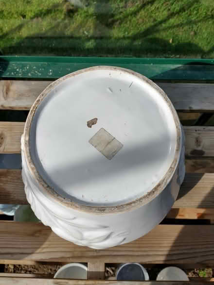 Photo of free Plant pot (Harp Hill) (Cheltenham) #3
