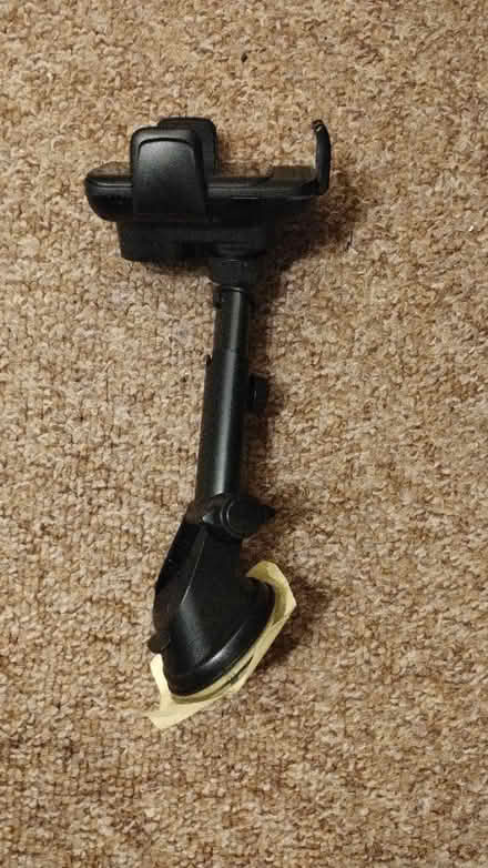 Photo of free Wireless charger (Gosport PO12) #2