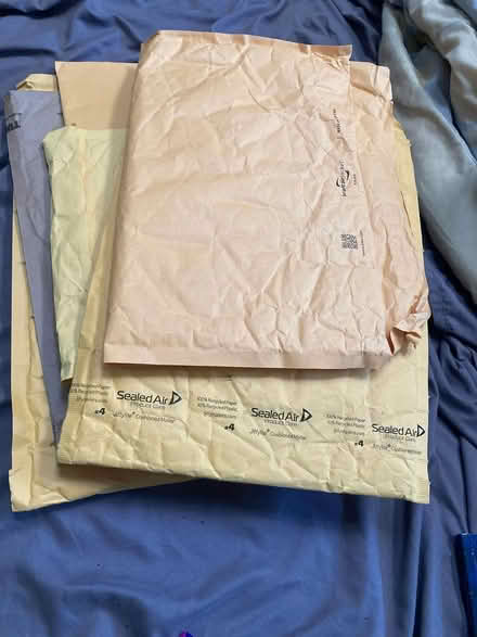 Photo of free Bubble/padded mailers (used) (Ravenna) #1