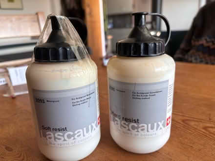 Photo of free Lascaux Acrylic Resist for etching (Monkland HR6) #1