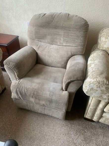 Photo of free Rise/Recliner Armchair (CT13) #1