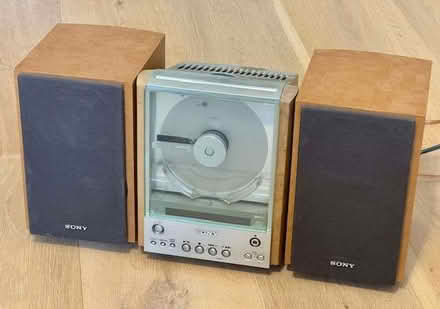 Photo of free Sony amp with speakers (Muswell Hill N10) #1