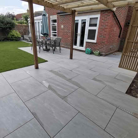 Photo of Garden slab / tiles (LU1) #1