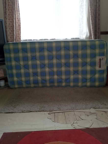 Photo of free Single divan bed with two storage drawers. (Humphrey's End GL5) #3