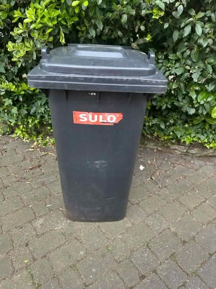 Photo of free Bin (Loughton IG10) #1