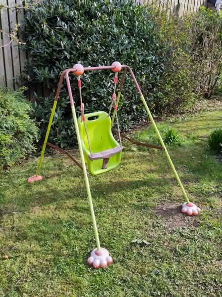 Photo of free Swing (Huddersfield HD2) #1
