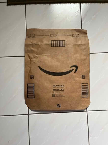 Photo of free Amazon envelope (Orléans) #1