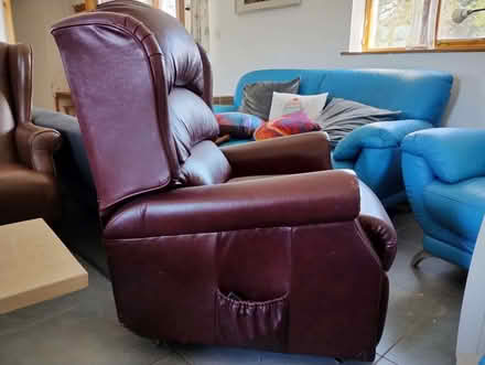 Photo of free 'recliner' chair (Tremain SA43) #1