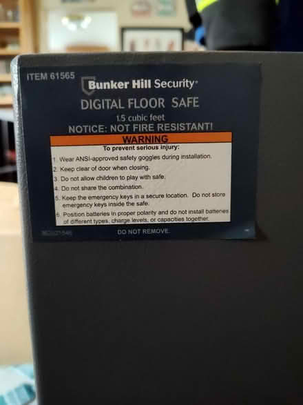 Photo of free Bunker Hill safe (104 Ash Ave Wood Village) #2