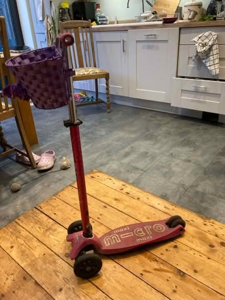 Photo of free Children’s scooter (Wimbledon SW19 8) #1