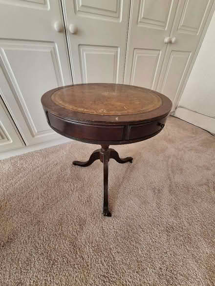 Photo of free Small Round Table (Westcliff-on-sea SS0) #1
