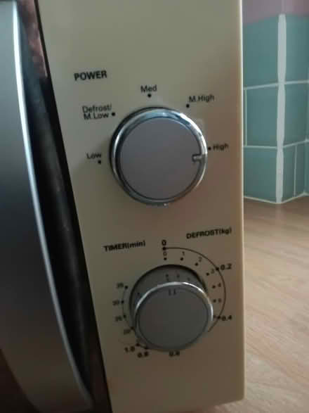 Photo of free Working retro microwave (stalybridge) #4