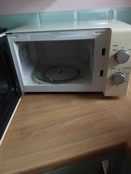Photo of free Working retro microwave (stalybridge) #2