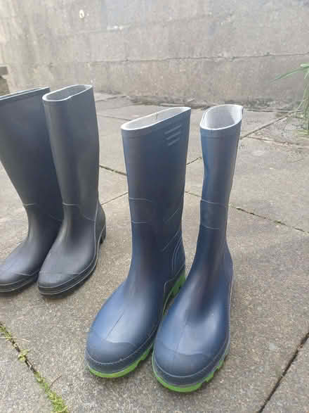 Photo of free Pair of wellies. Size 5 (Black pair in photo only) (Braeside AB15) #2