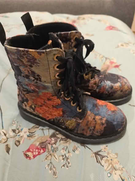 Photo of free Size 5 boots (Malvern Link WR14) #2