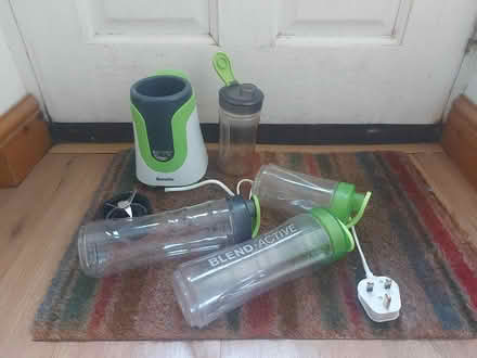 Photo of free Breville Blender - trojan of a machine but can't deal with i (Seven Sisters N15) #1