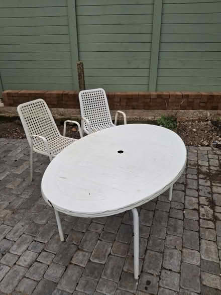 Photo of free Garden table (chairs have gone) (Abingdon OX14) #1