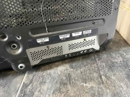 Photo of free Hitachi 42" Plasma TV 42PD5000 (TN24) #4