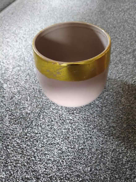 Photo of free Any Pots (Grace Mount EH16) #3