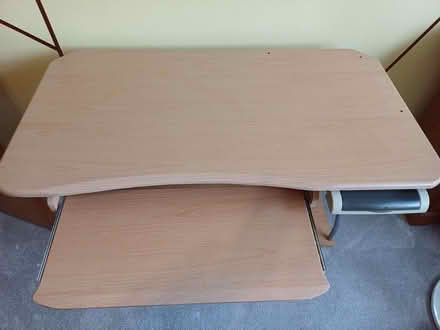 Photo of free Computer Desk with Keyboard Tray (Orgreave S13) #4