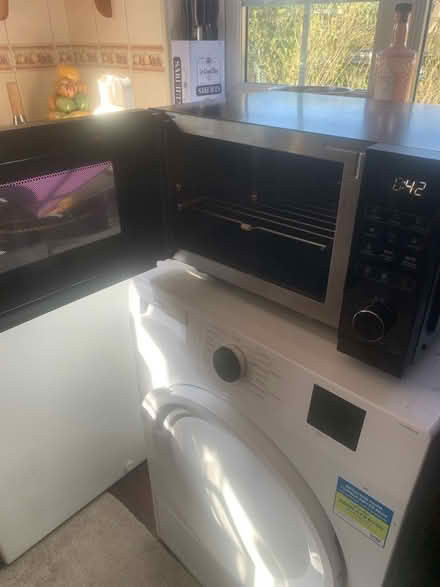 Photo of free Microwave Oven (Rowrah CA26) #3