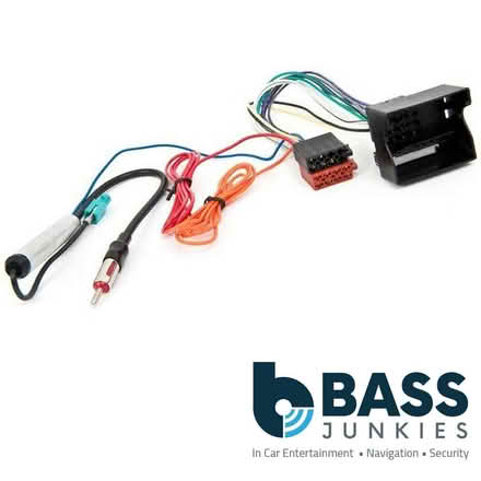 Photo of vauxhall corsa 2005 radio wirings (Iceland LE2) #1