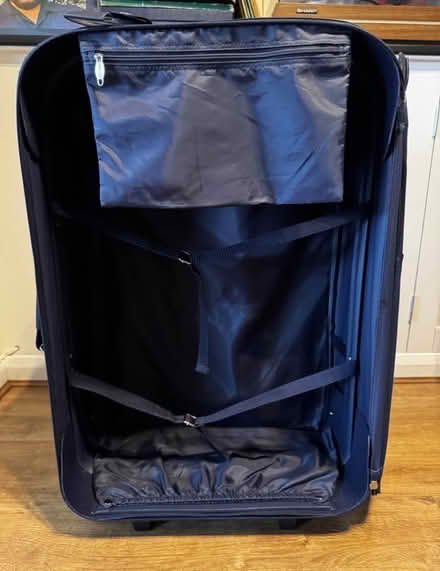 Photo of free vintage Revelation suitcase (TN2 3HT) #4