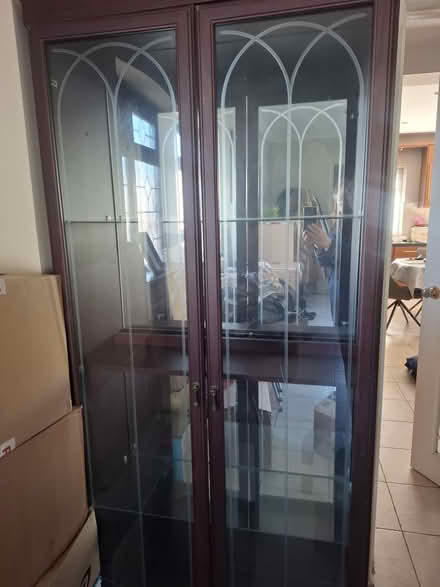 Photo of free glass display unit (Hoddesdon EN11) #1