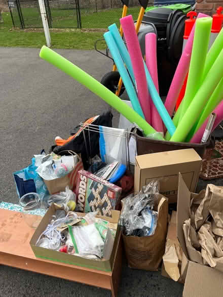 Photo of free ON HOLD, we’re still adding items (Pittsford) #2