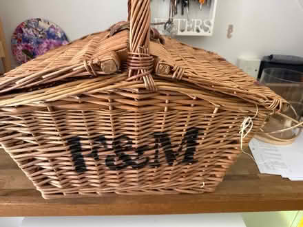 Photo of free Empty fortune and mason hamper (Coulsdon, Surrey) #1